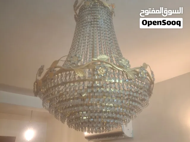 ثريا سقفية مع زوج براكيت