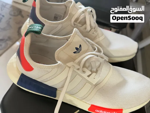 بوت رياضي اصلي اديداس
