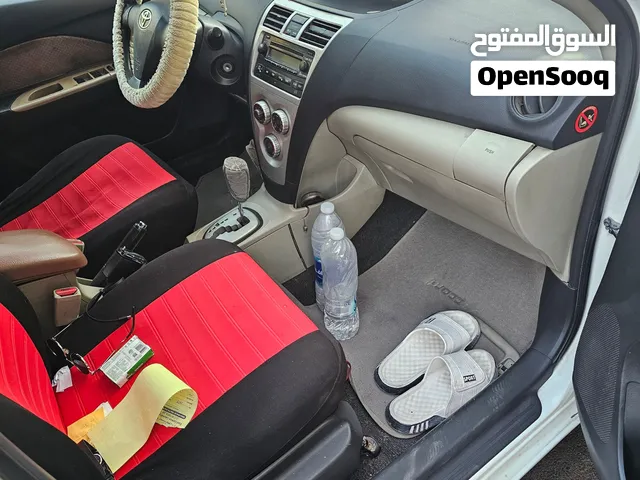 Toyota yaris 2008