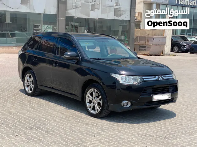 Mitsubishi Outlander 2014 (Black)