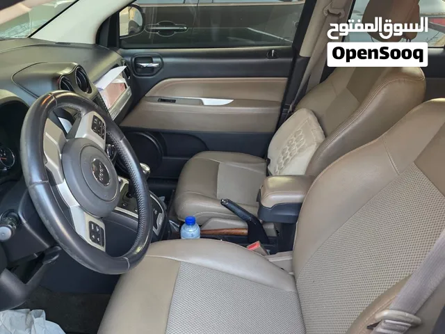 جيب كومباس 2017 نظيفة بدون حوادث جيدة جدا