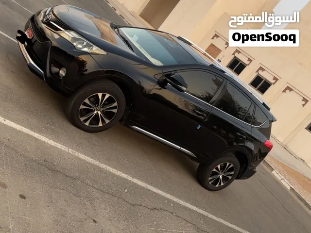 تويوتا راف فور 2015 خليجي فتحه سقف تشغيل بصمه وشاشه و كاميرا خلفيه وشباك كهرباء مثبت سرعه