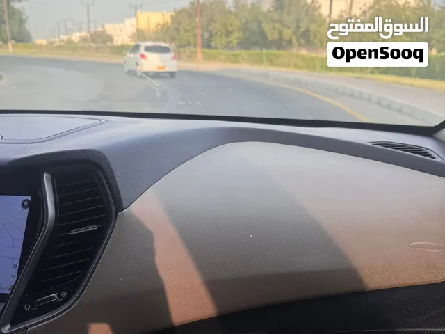 .. السياره كامله و ما فيه نقص