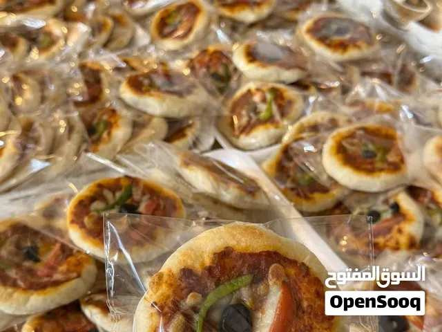 اكل شغل بيت طيب و نظيف واسعار مناسبه متوفر المعجنات بانواعه و المندي والدولمه وتمن ومرك وحلويات