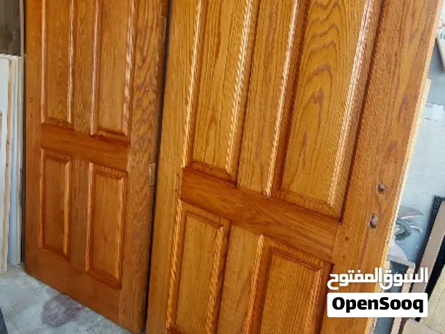 للبيع ثلاثة ابواب خشب اوك امريكي جديد   البيع لعدم الحاجة  البيع بثلث القيمة جديد