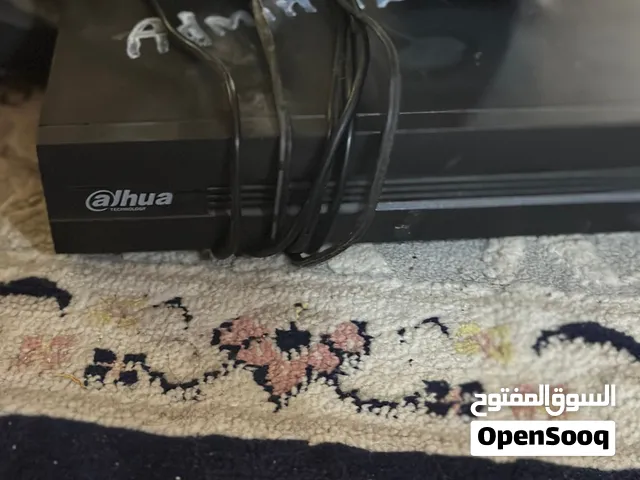 للبيع جهاز كاميرا مع 4 كاميرات والكابلات