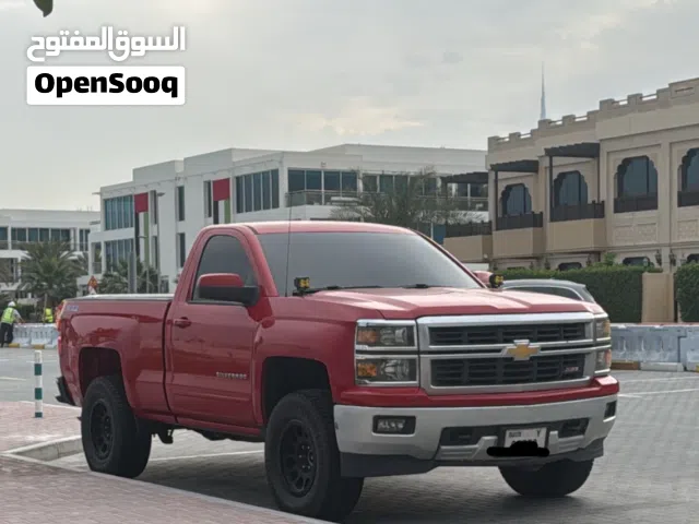 2015 شيفروليه سلفرادو 1500 LT
