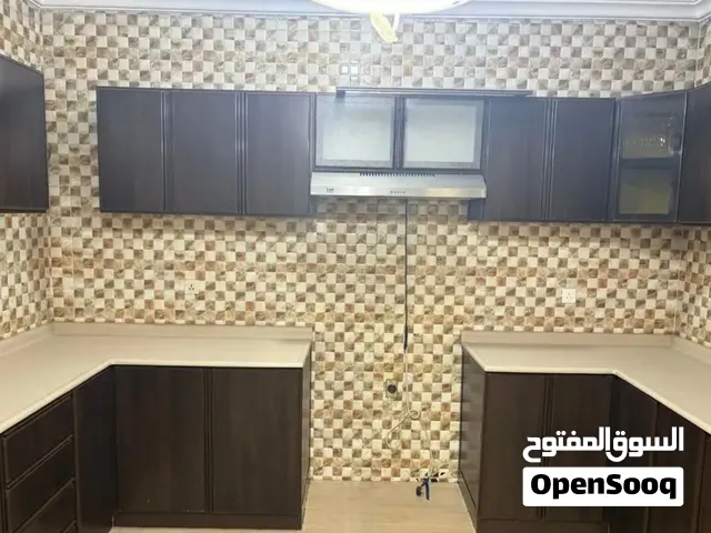 للبيع مطبخ نظيف جدا جدا