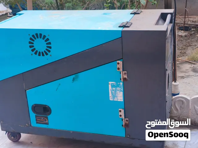 مولدة كهربائية شغالة بحالة جيدة