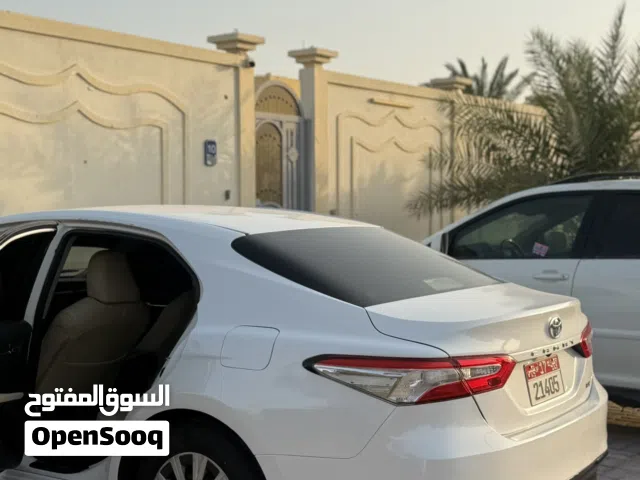 2019 تويوتا كامري LE