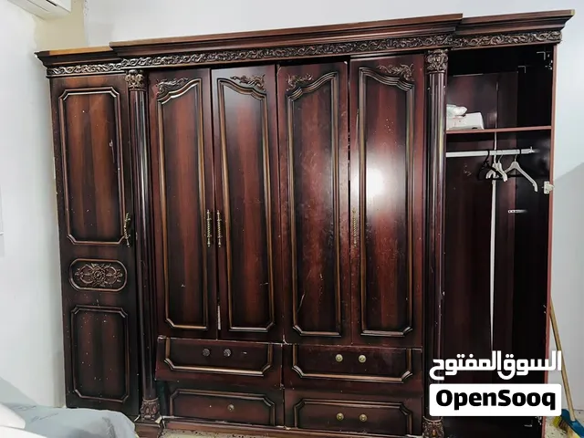 دولاب مهني حجم كبير للبيع ب 450