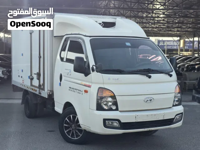 هونداي بورتر ثلاجه تبريد وارد كوريا بدون حوادث نضيف جدا للبيع في عجمان الجرف سوق السيارات