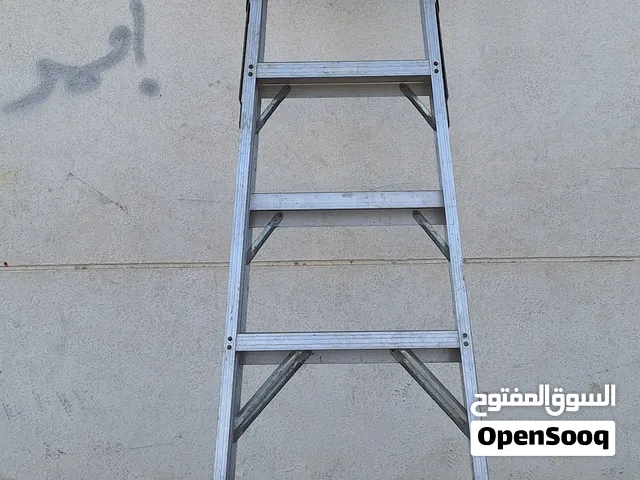 سلم المنيوم بحالة جيده