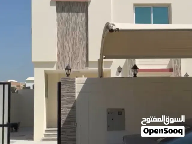 للبيع فيلا دورين في الفشت 1 مساحه 2544 قدم موقع قريب البحر والشارع الرئيسي 3غرف