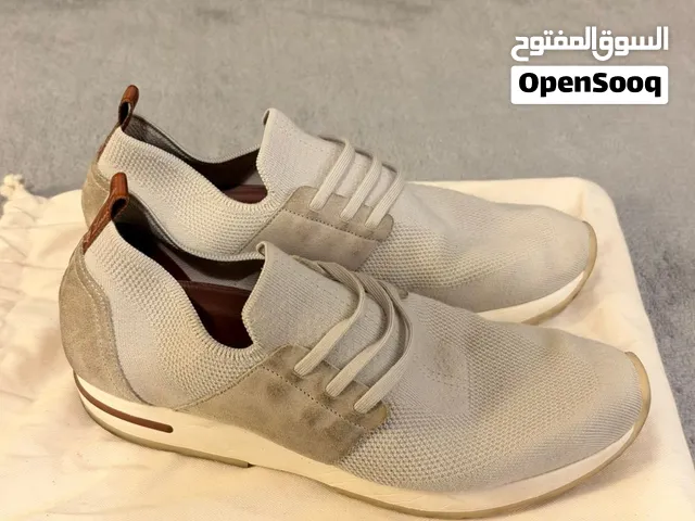 Loro Piana shoes for sale; quick-sale price for  the pair. احذية لوروبيانا للبيع بيعة مستعجلة