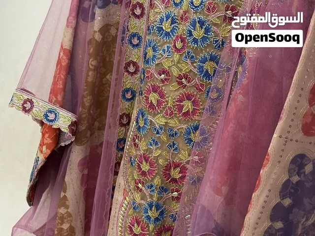 ثوب اماراتي جديد غير ملبوس ولا مره