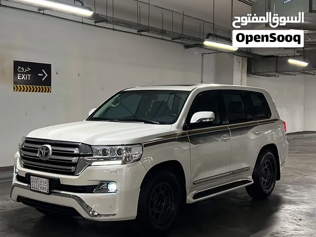 لاندكروزر 2016 gxr