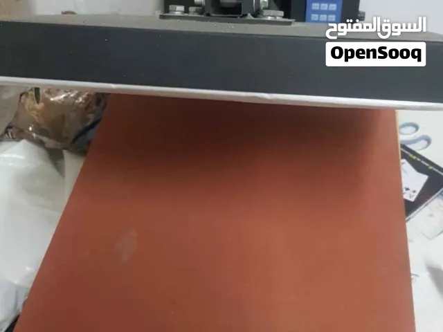 مكبس حراري لطباعة الملابس