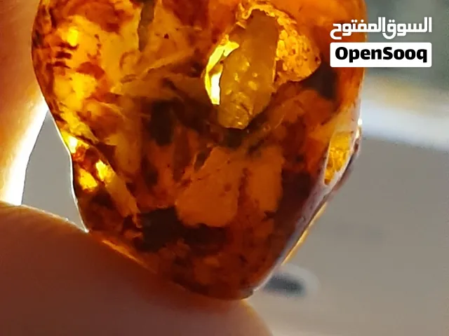 حجر كريم طبيعى وجد فى نهر النيل