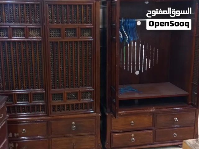 خزائن تعليق مع دروج