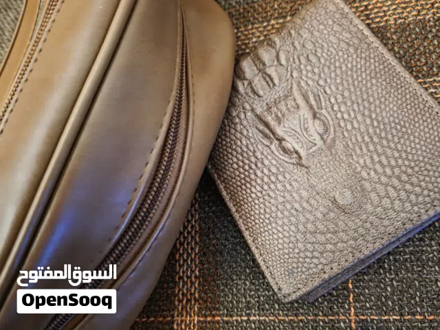 جنطة جلدية+بوك