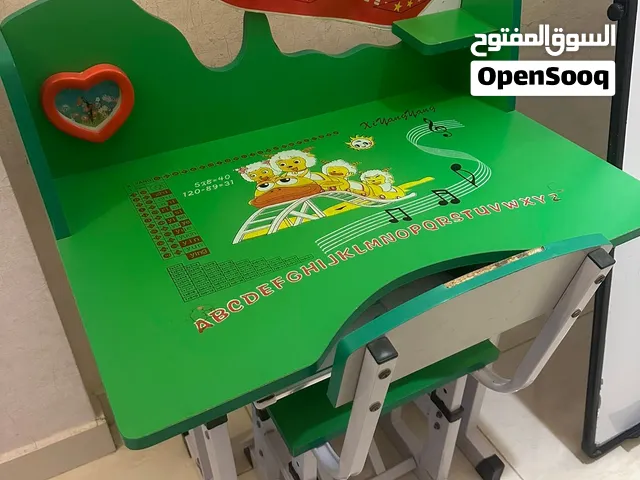 مكتب دراسة للاطفال