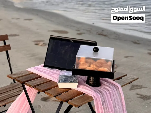تاجير طاولة مع كرسين