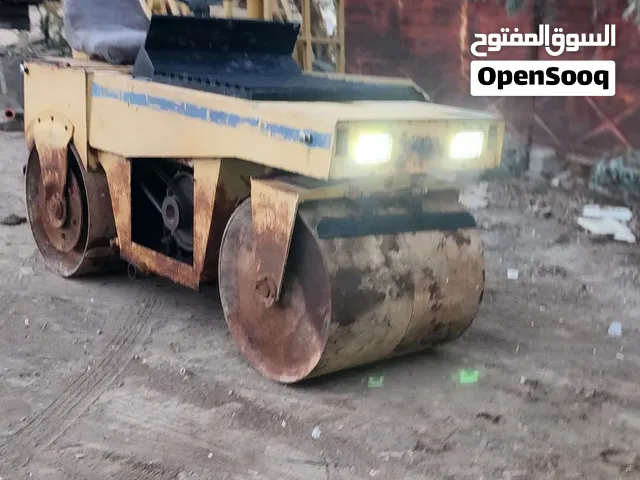 حادله ستيل 2طن جاهزه للشغل محرك 3بستم راديتر هزاز مضخات كله شغاله مشي ثكيل وخفيف الحادله كصيفه المرغ