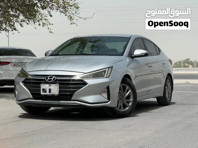 Make.Hyundai Elantra.2.0