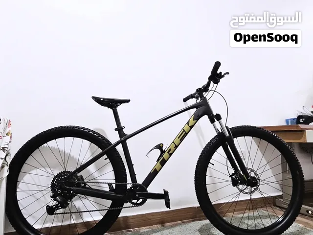 2027 Trek Marlin 4 M/L 29