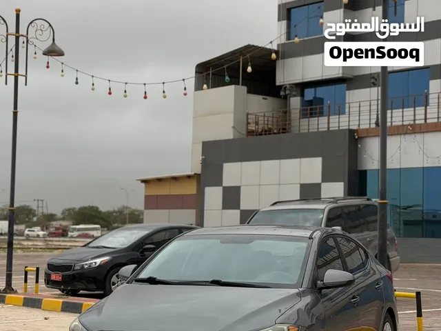 Hyundai Elantra 2019