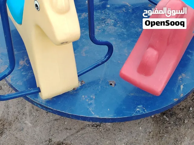 لعبة الاحصنة الدوارة