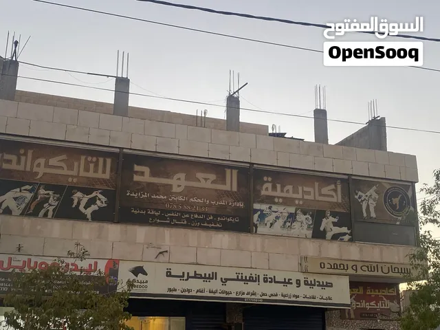 معرض طابق اول للايجار للعيادات او مختبرات