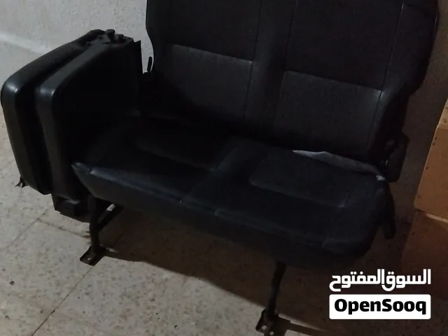 كراسي باص هونداي 2003 الي بيجي تنجيده منه وفيه وكاله للبيع