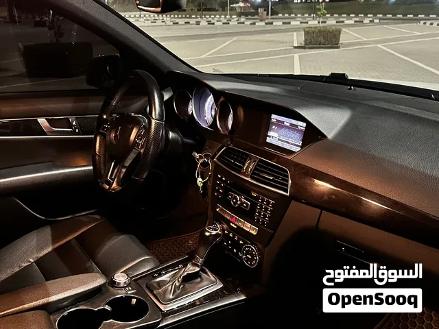 اسيارة جاهزه للستعمال مسرفس بلكامل وتم اصلاح جميع الملاحضات