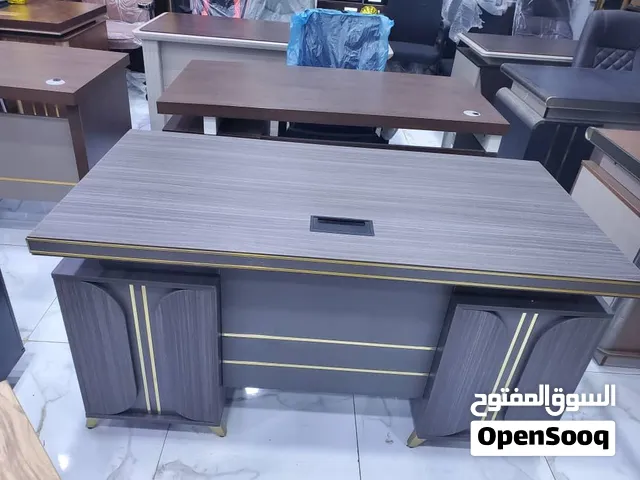 مكتبك عنوان فخامتك   تصميم راقي • جودة عالية • حضور يليق بمكتب المدير