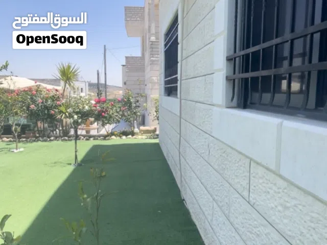 عقار للبيع في بيت سوريك شمال غرب القدس