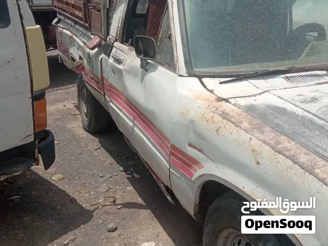 السيارة حلوه للمزارعين او شخص بدها يحمل عليها