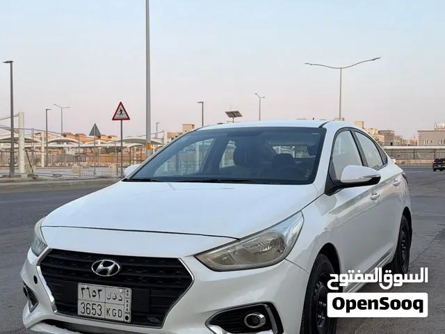 اكسنت 2019 للبيع