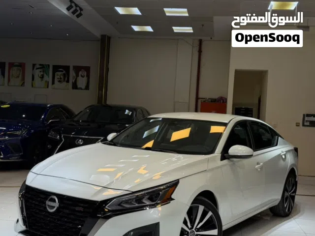 نيسان التيما موديل 21 مواصفات السياره SR نظيفه جدا كما بالنظافه ما شاء الله تبارك الرحمن