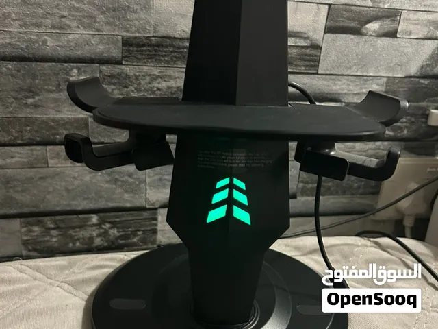 Vr stand charging dock led