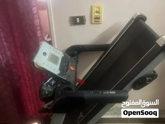 مشاية كهربائية استعمال قليل موديل vegas 3 حصان تحتاج الي بوردة للتشغيل