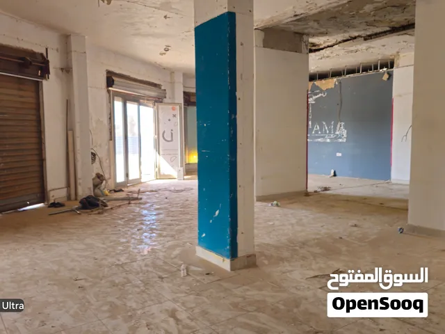 محل تجاري ملك في شارع جمال على ثلاث شوارع (8)سرانتي مساحة(375)م للبيع(مليون و 200 الف)دينار