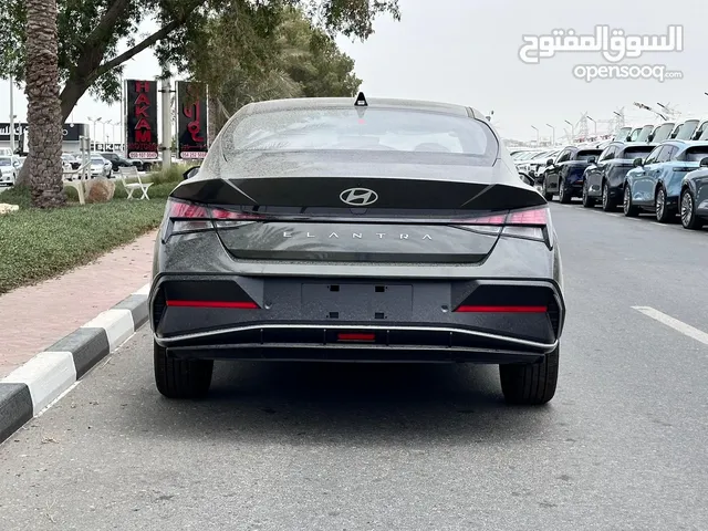 تم تخفيض السعر لسرعة البيع  هيونداي إلنترا CN7 2025 زيرو خليجي أعلى فئة لم ترخص
