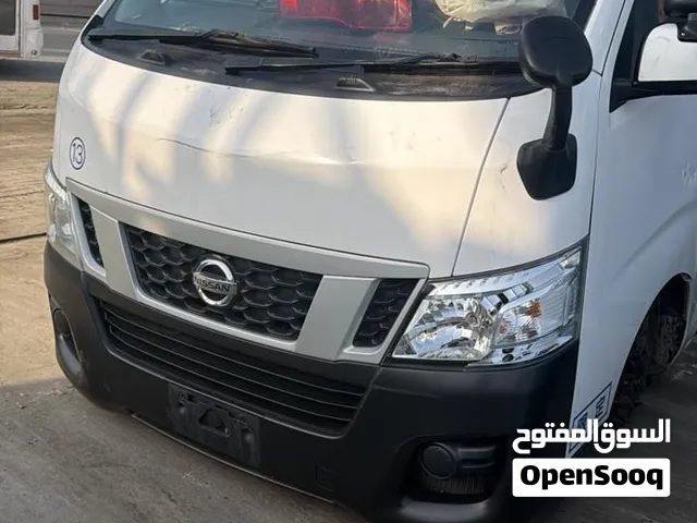 نيسان باص قطع غيار مستعمل