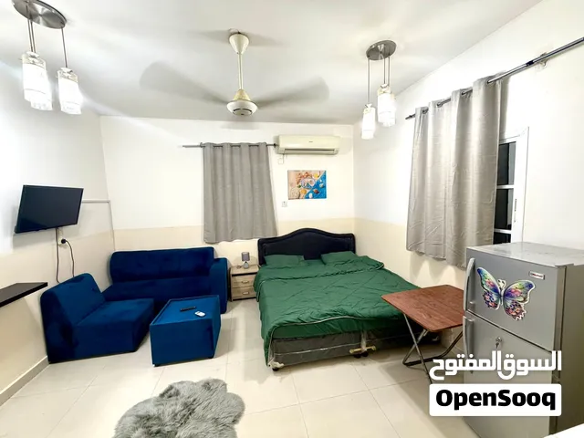 غرفة مفروشة بدون مطبخ بالغبرة الشمالية قريب شارع 18 نوفمبر خلف نفط عمان