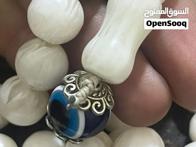3 مسابح قديمات ثقال مش بلاستك عقيق سليماني مخطط قطعها منهم وكهرمان وفاتوران قديم