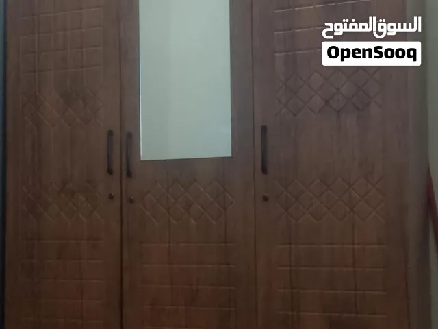 كبت +ثلاجه+غنفه للبيع الكبت بسعر60ريال الثلاجه بسعر250ريال الغنفه بسعر40ريال التواصل للجادين ع الوات