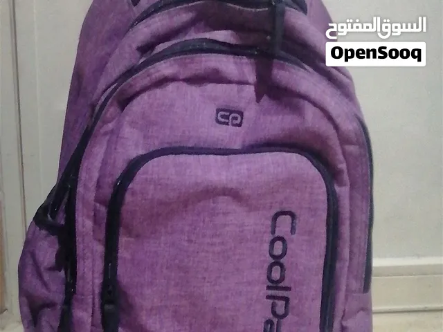 شنطتين مدرسية نظيفات
