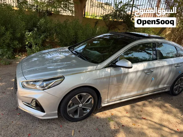 2019 Hyundai Sonata Limited panorama